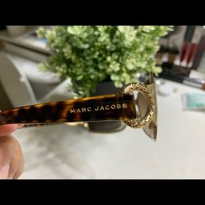 Marc Jacobs Womens sunglasses